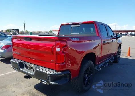 2021 Chevrolet Silverado 1500 4Wd Short Bed Lt Trail Boss z USA, uszkodzony, nr VIN 1GCPYFEL7MZ312105